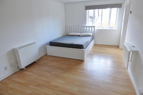 Studio Room