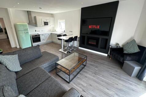 Living Area/ Media