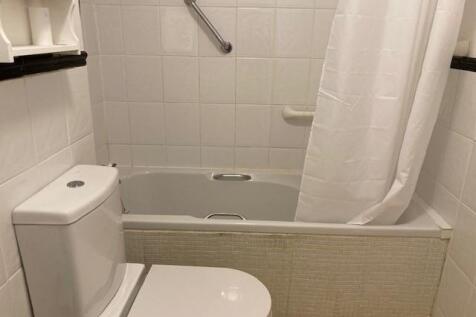 Bathroom.jpg