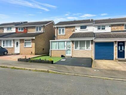 Wellingborough, NN8 - property photo