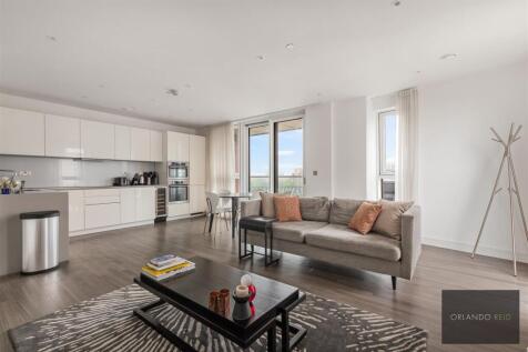 Flat 45, Pinto Tower SW8 2FS-8.jpg