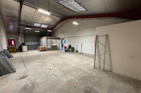 Trade Counter to rent Image 3