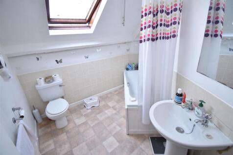 Bathroom.JPG