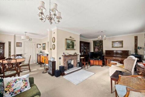 Woodcote Avenue, Wallington, SM6 photo 5
