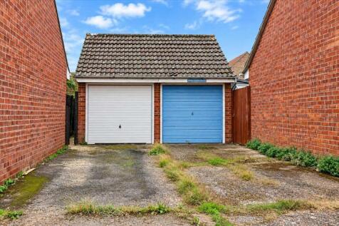 Detached Garage