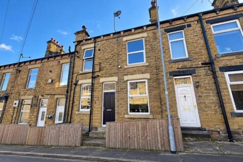 2-bed terraced on Nunthorpe Road, Leeds, West Yorkshire, LS13, £1,100/mo
