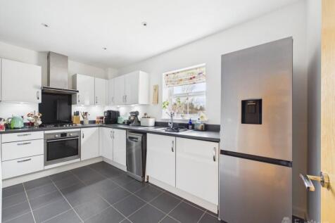 Kitchen- Mark Stephens EweMove Newmarket and Soham