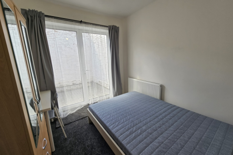 Rai Court, Leamington Spa photo 4