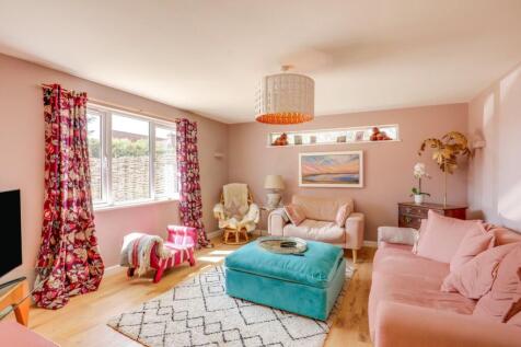 Village Way, Waldringfield, Woodbridge photo 3