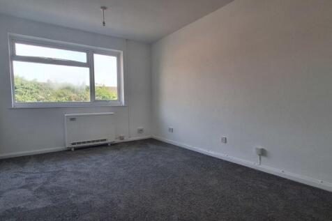 Apartment 1, The Parade, Brewood Road, Coven, WV9 5BX photo 5