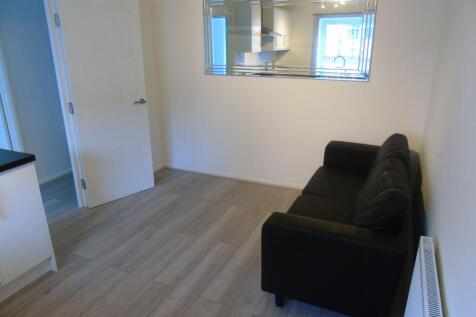 Woolford Close (3 Bed), Winchester, SO22 photo 3