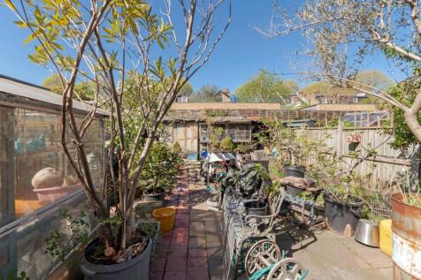 Thornton Avenue 5 W4 PH7.jpg