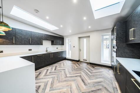 1361194-2-68d6938...