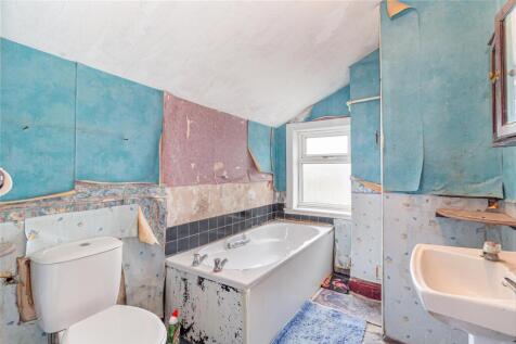 bathroom-1.jpg
