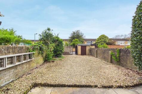 5 bedroom house for auction, Stapleton (3).jpg