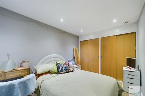 CAM03394G0-PR0060...