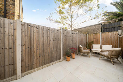 1440990-10-69d76a...