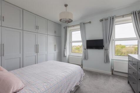 Castle Road 5 Bedroom 1-1.jpg