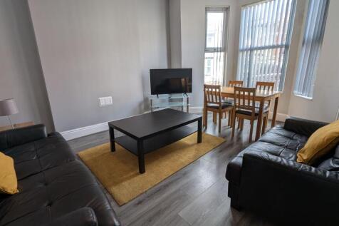 4-bed house on 4 Bed - Alderson Road, Wavertree, L15, £581/mo