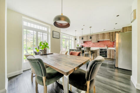 Kitchen/Family Room