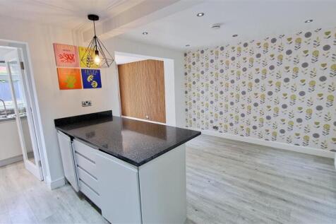 Kitchen / Diner View