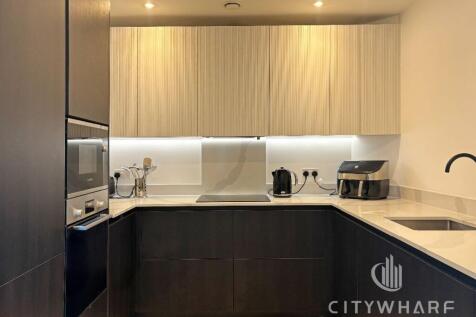 , Silverleaf House,  Heartwood Boulevard, London photo 4