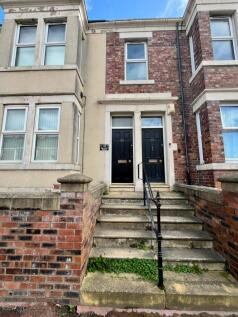 4 Bed Maisonette to Rent | Rectory Road, Gateshea