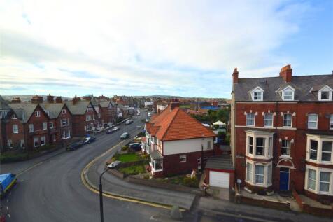 11 Crescent Avenue, Whitby, YO21 photo 4