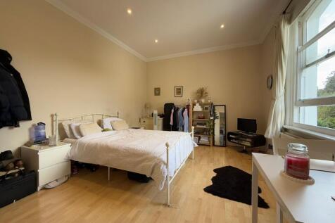 Studio Room