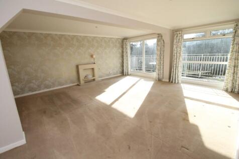 Lounge Dining area