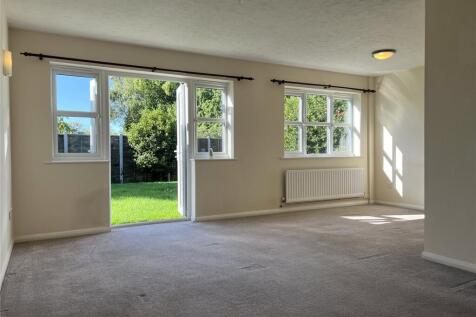 Sitting/Dining Room