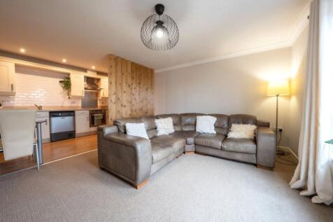 Living Room/Kitchen
