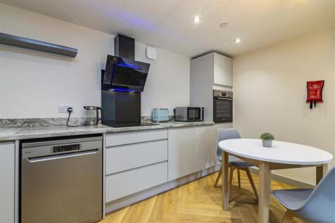 Flat3100HalifaxPlace-13.jpg