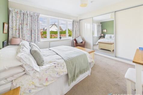 CAM02318G0-PR0519...