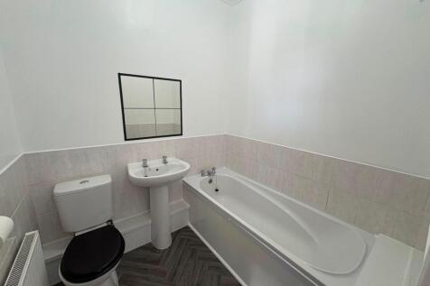 Point Road, Canvey Island, Essex photo 5