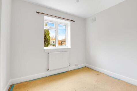 13-8954JHPropWorld - 82 Meadowview Road - 10-mediu