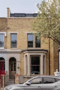 Glenarm Road, E5