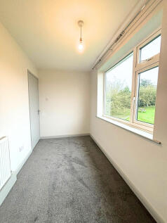Park Crescent, Washingborough, LN4 photo 5