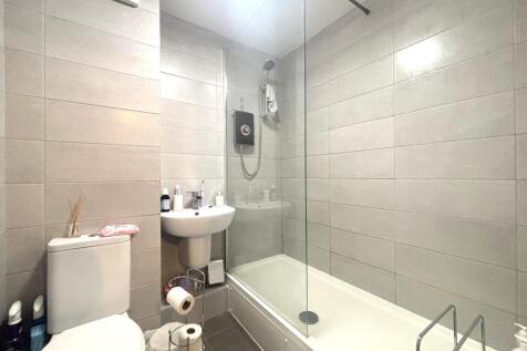 Bathroom.jpeg