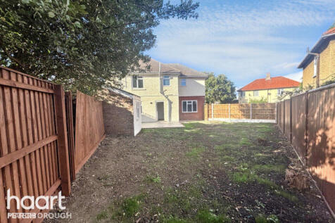 Eastwood Avenue, MARCH photo 5