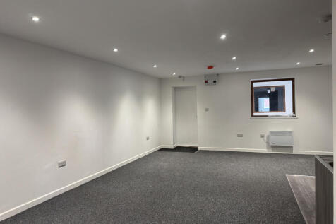 Lounge/dining/living area