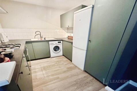 Camborne Close, Bishopstoke, Eastleigh, SO50 photo 3