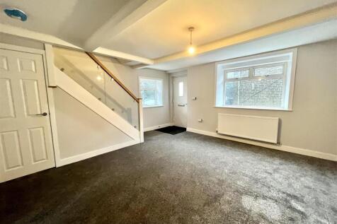 Ambler Thorn, Queensbury, Bradford photo 3