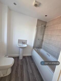 Brendan Close, Wakefield, WF2 photo 4