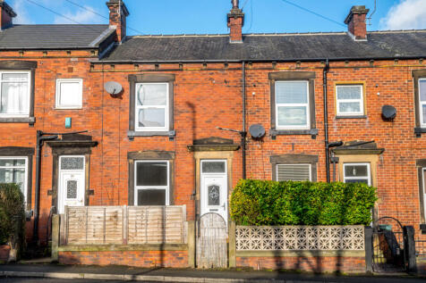 BEAUTIFULLY RENOVATED TWO-BEDROOM TERRACED HOME |