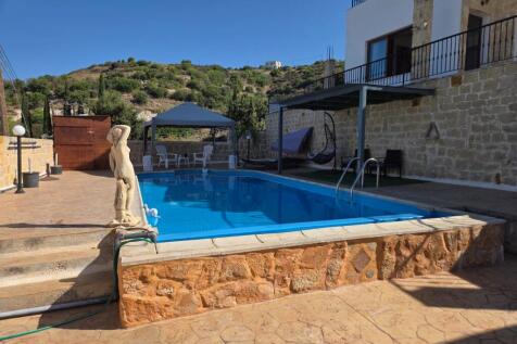 4 Bedroom Detached H