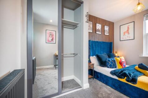 Room 3, 26 Euclid Street, Swindon, Wiltshire, SN1 photo 3