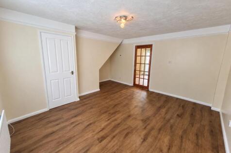 Primrose Drive, Melksham photo 4