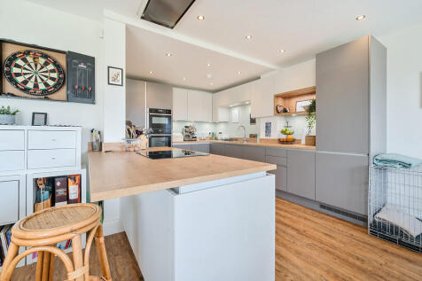 Kitchen / Dining ...