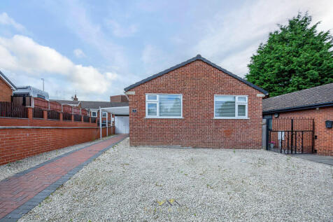 Front of house 1....